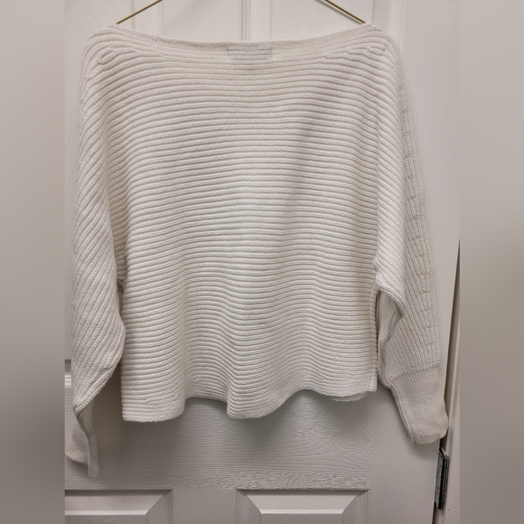 INTERMIX SWEATER. - Picture 2 of 3